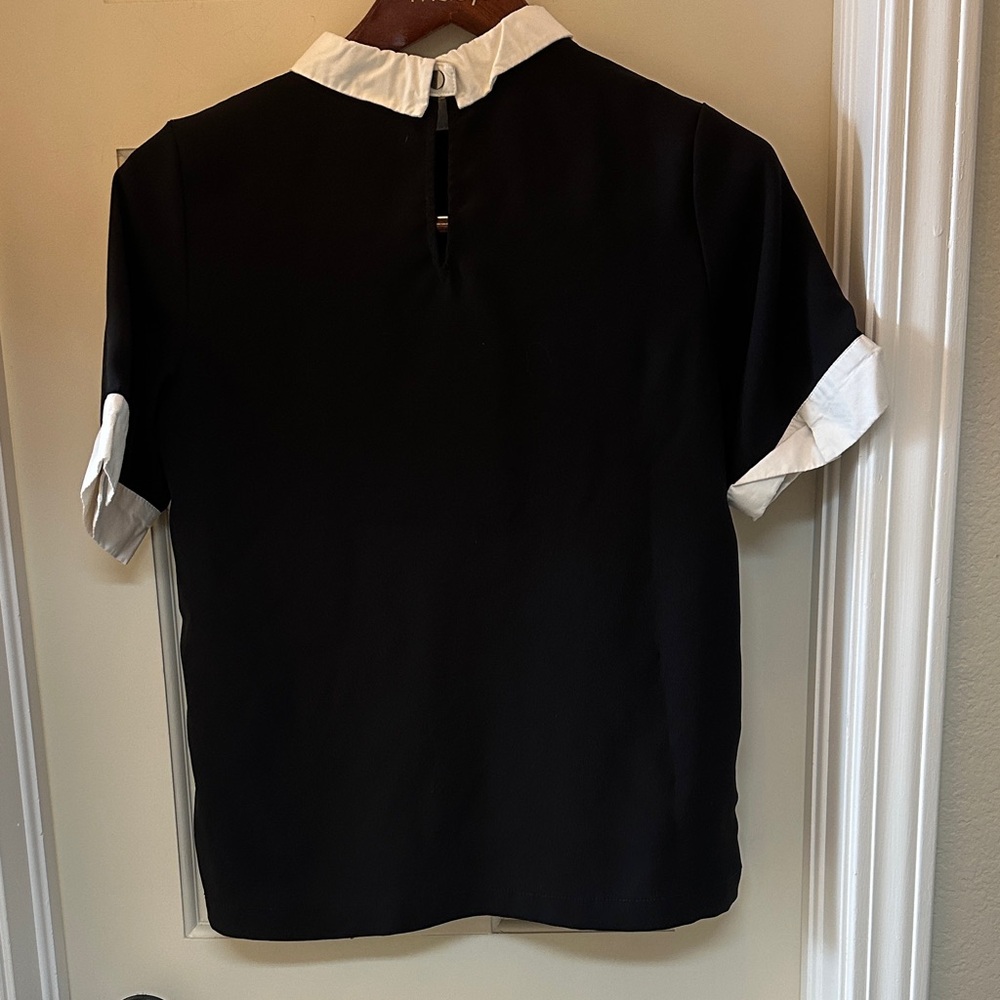 Victoria Beckham for Target Black Tee with Rabbit Design - Picture 4 of 6